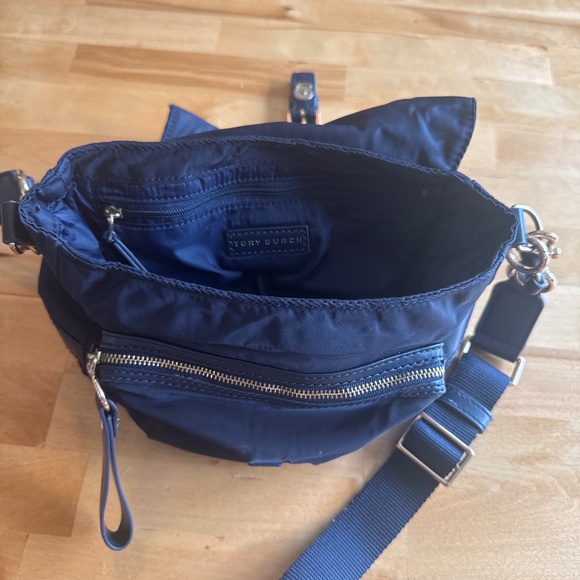 Tory Burch Nylon purse - Picture 3 of 5
